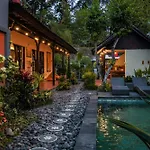 2Bdr Classic Villa + Pool, Garden, Kitchen, Pond