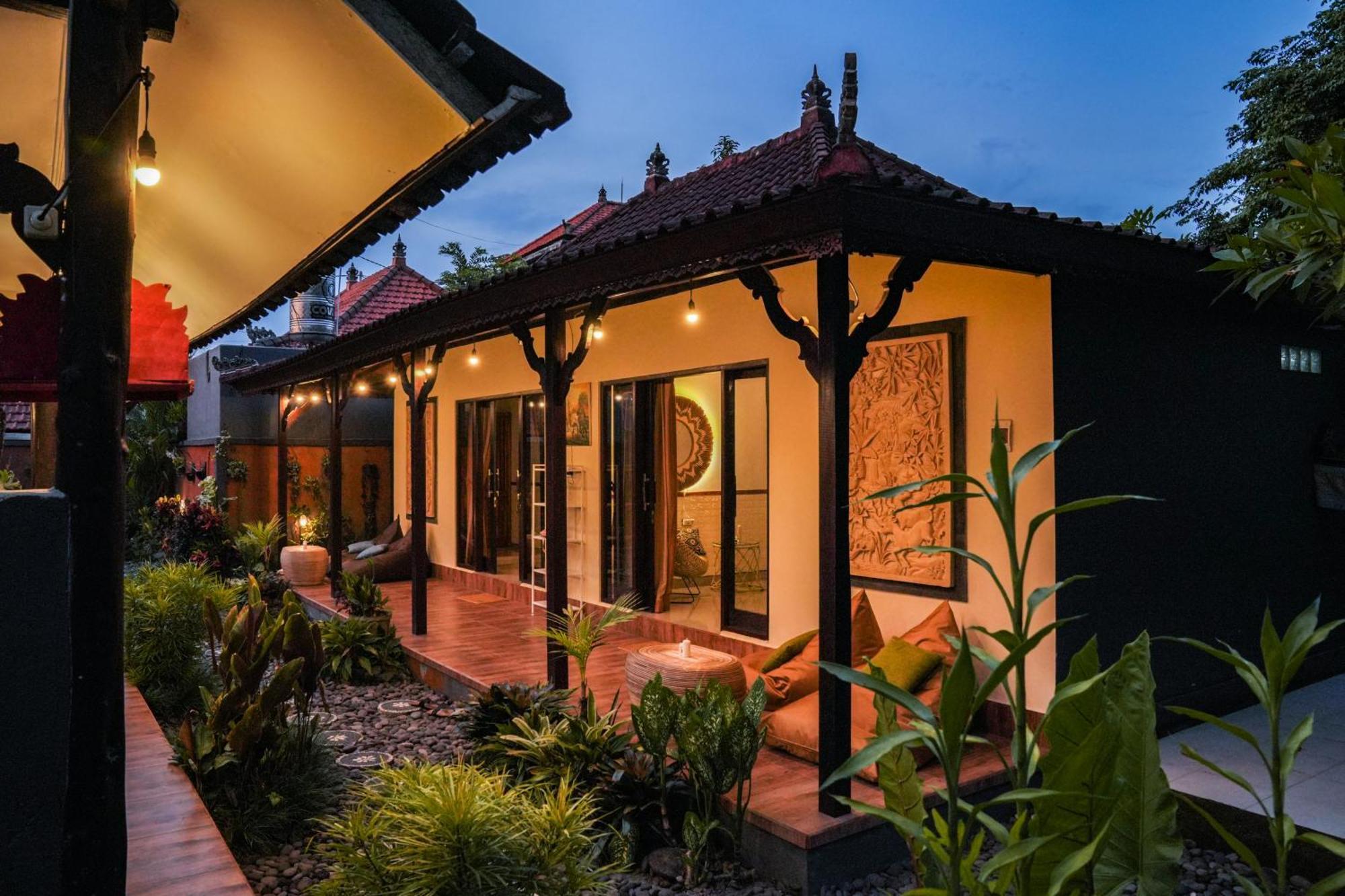 Villa 2bdr Classic + Pool, Garden, Kitchen, Pond Ubud