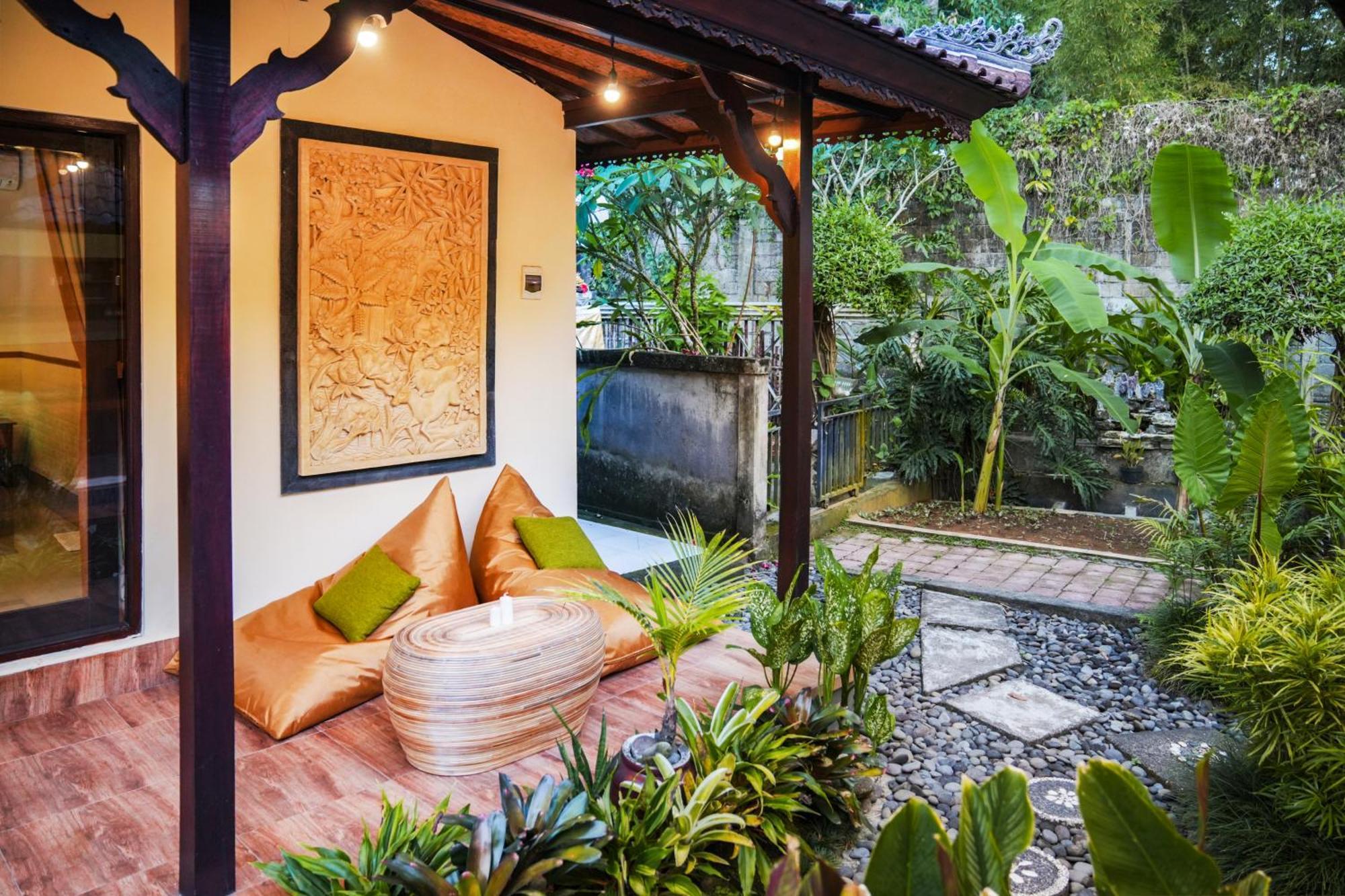 2bdr Classic + Pool, Garden, Kitchen, Pond * Ubud